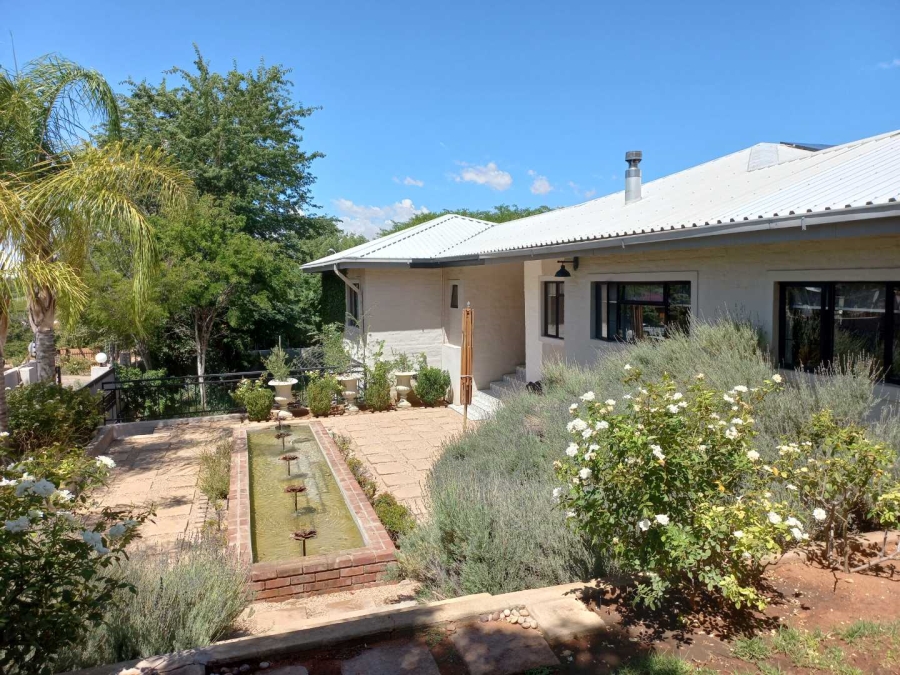 5 Bedroom Property for Sale in Keidebees Northern Cape